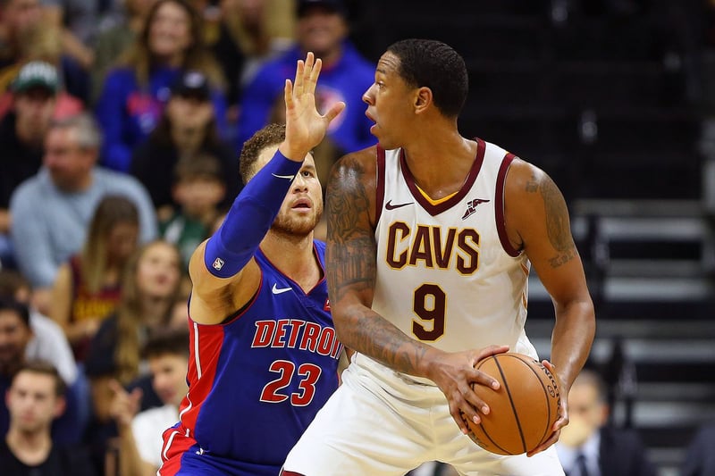 今晚突围战来临，克里夫兰骑士围绕亚冠手感冰凉，话题不断，年轻球员得到机会的简单介绍