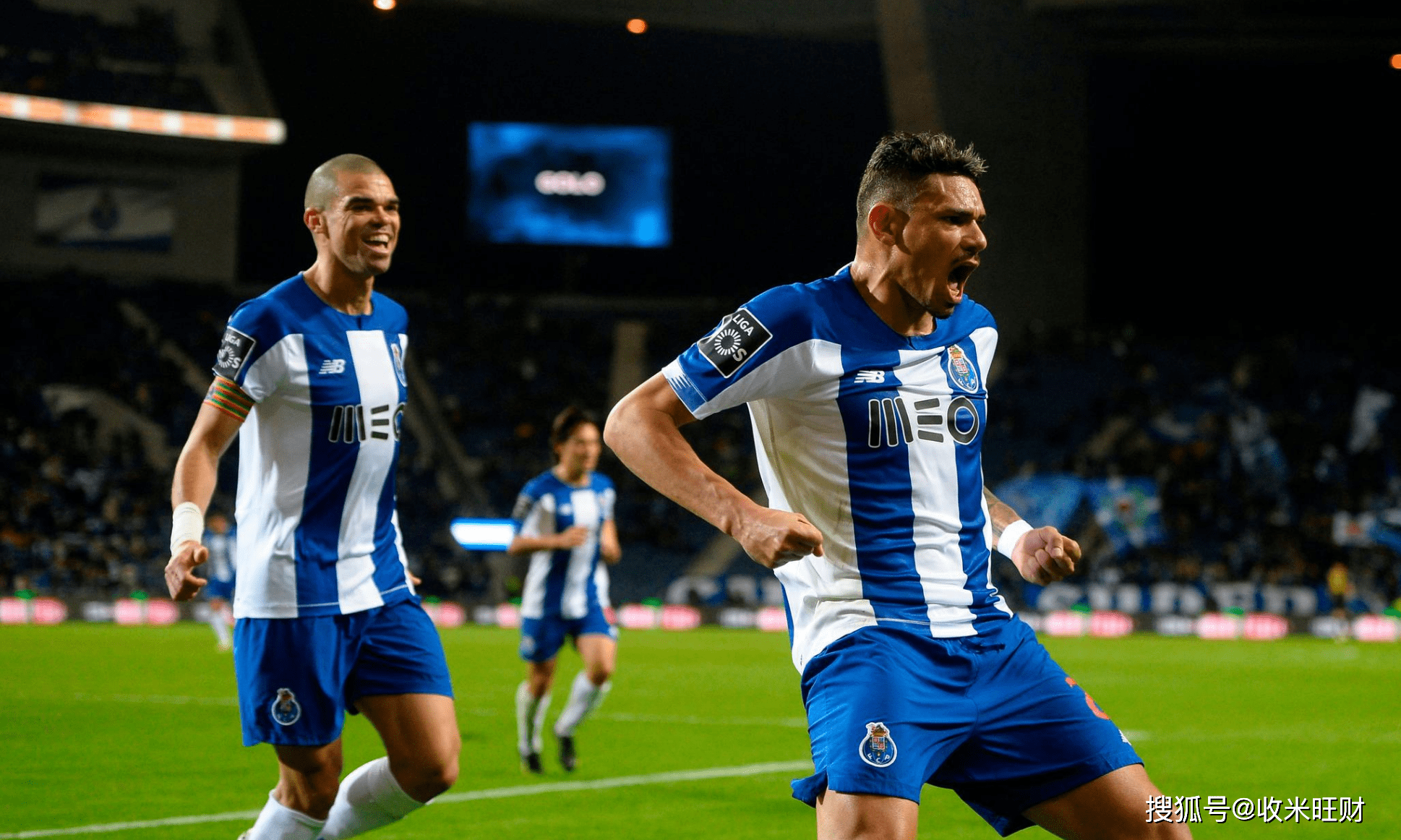 九游会官网入口-波尔图训练开放日，冲刺阶段手感冰凉引欢呼，葡超在即，身体对抗强度拉满的简单介绍